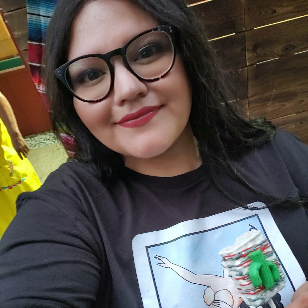 Meet your Posher, Karina